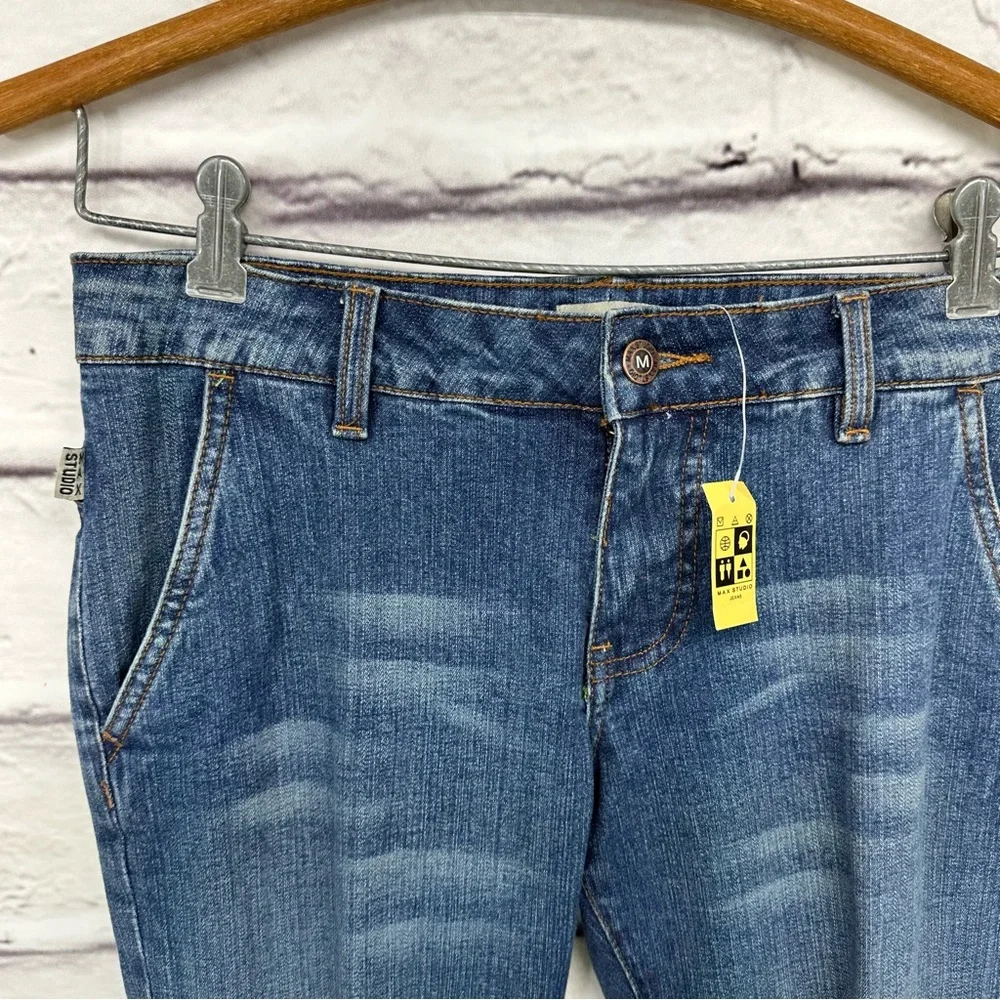 MAX STUDIO Capris Jeans Size 4 Cuffed 4 Pockets cropped New